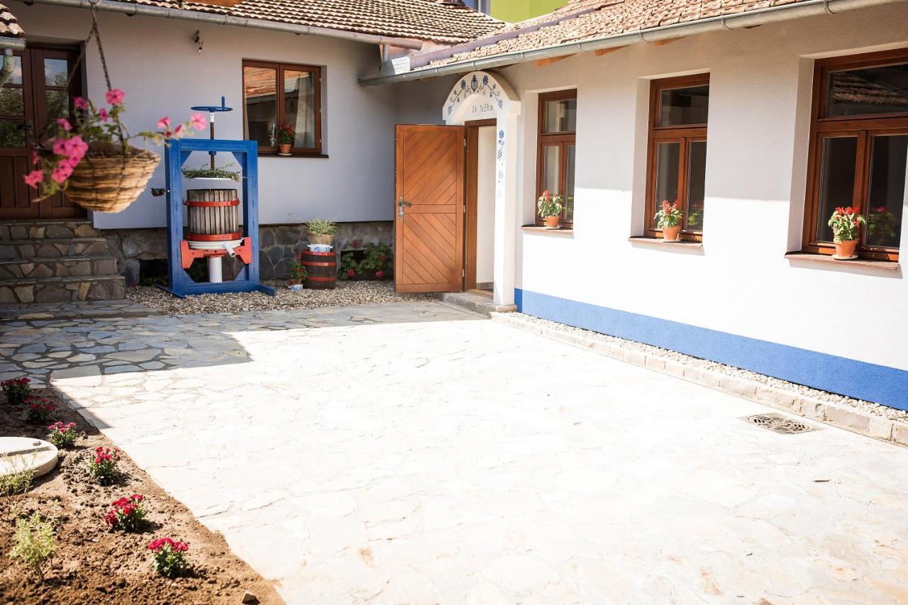 Chalupa U Jezka Morkŭvky Exteriör bild